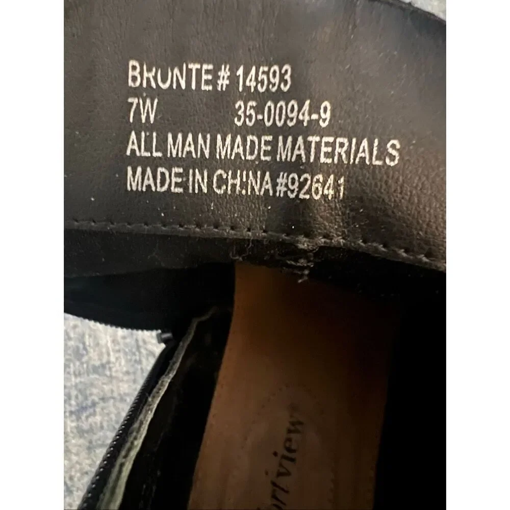 Comfortview Black Faux Leather Bronte Side Zip Ankle Booties Size 7 Wide